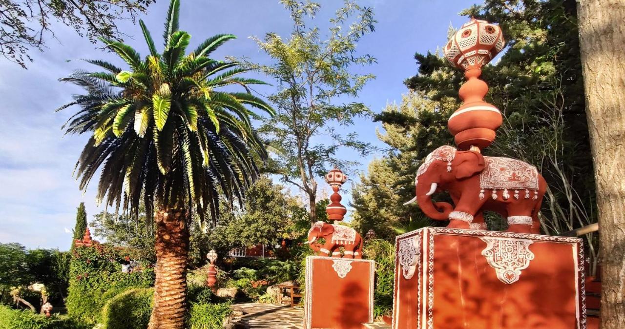 Casa Jardin Oriental Villa Aldea del Fresno Exterior photo